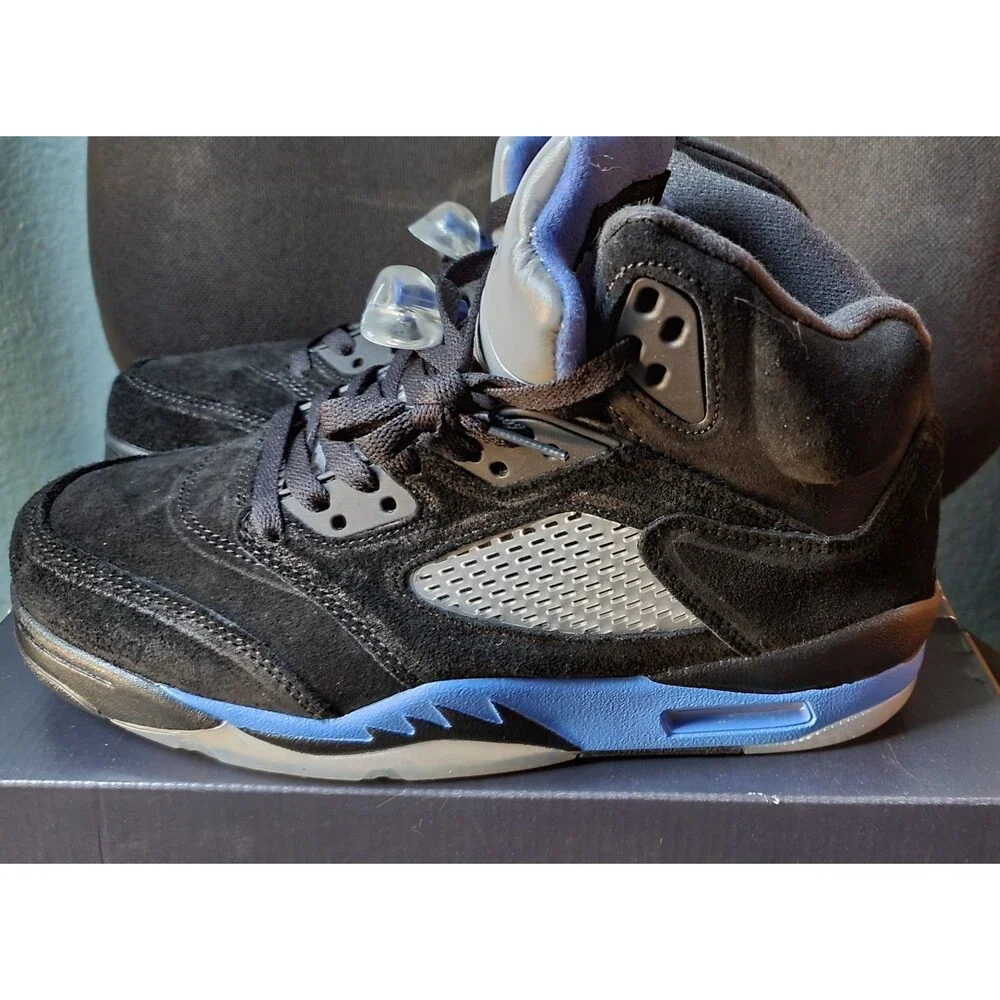 Jordan 5 Retro Racer Blue. Size 8.5